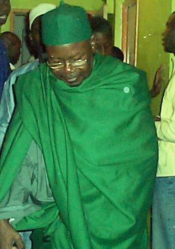 Serigne Abdoul Aziz SY Al Amine dirigeant la prière de Vendredi à Keur Salla Mbatta , village non loin de Tivaouane