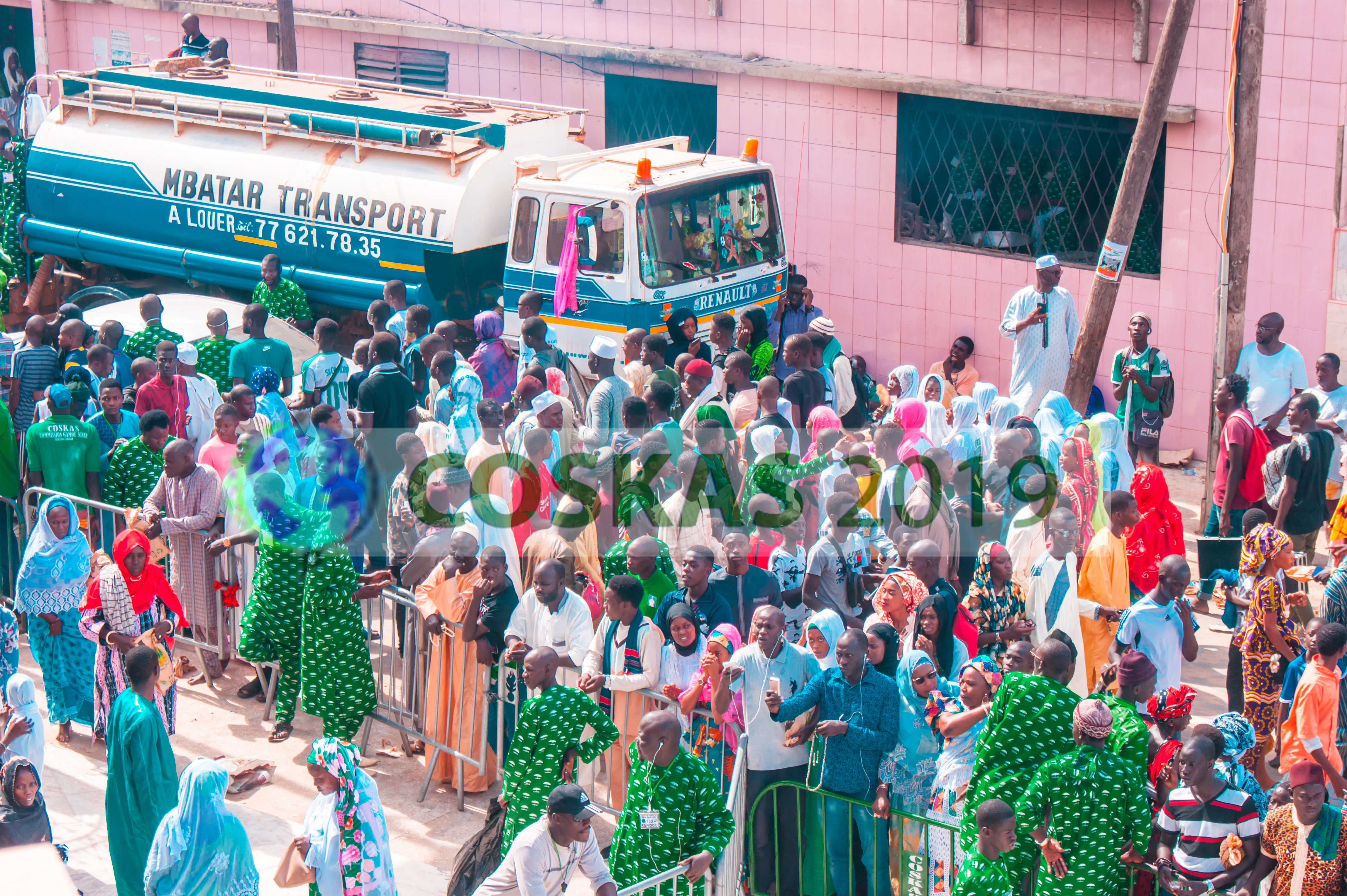 Matinale du Mawlid: la grande affluence devant les Zawiyas Serigne Serigne Babacar et El Hadj Malick